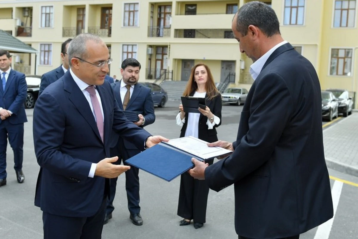 Neftçilərə yeni mənzillər təqdim edilib - FOTO - YENİLƏNİB