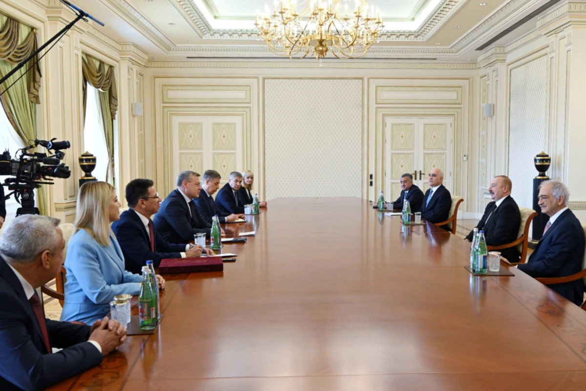 Президент Ильхам Алиев принял губернатора Астраханской области РФ - ОБНОВЛЕНО + ФОТО