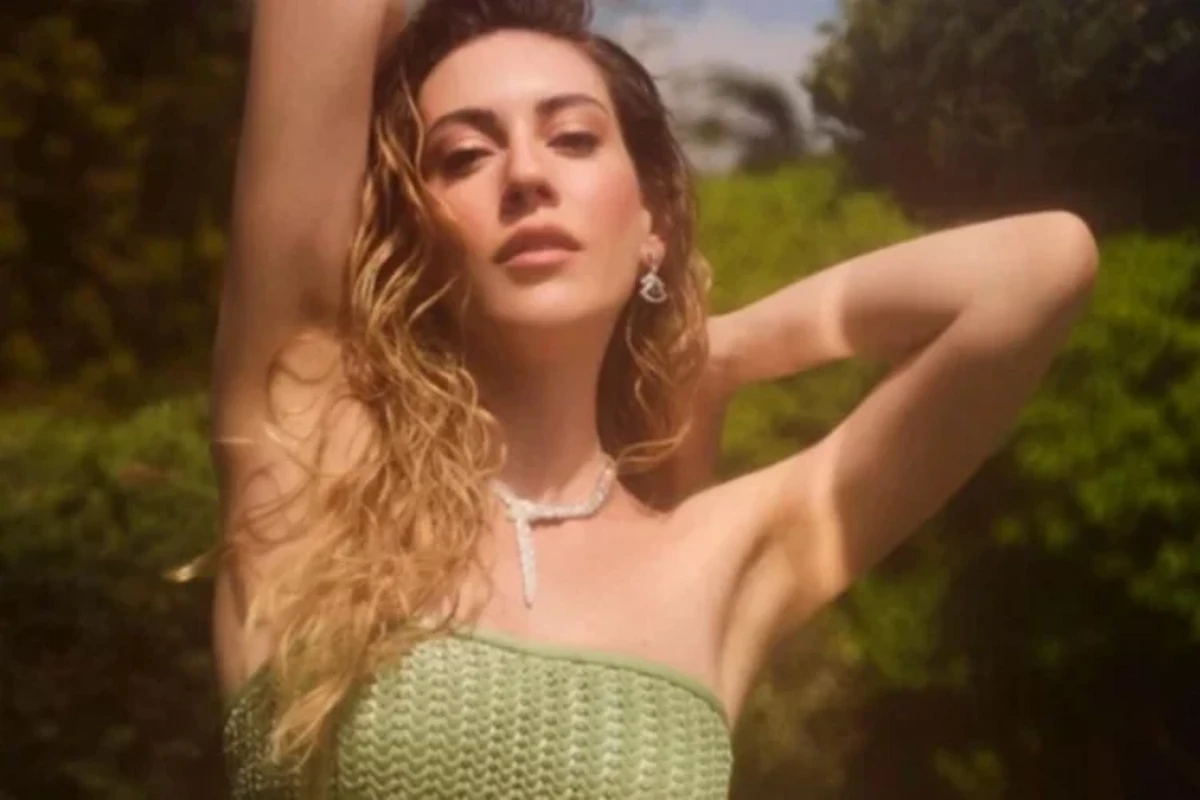 Sinem Kobalın fotosundakı detal müzakirələrə səbəb oldu - FOTO