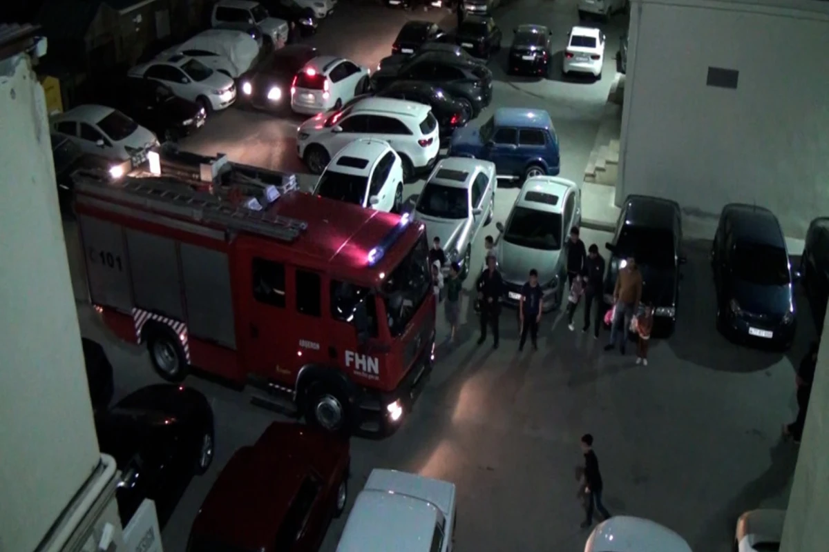 FHN Xırdalanda yaşayış kompleksində şərti yanğın təlimi keçirib, nöqsanlar aşkarlanıb - VİDEO