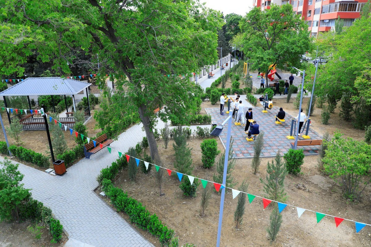 Bakı şəhəri Nizami rayonunda növbəti park abadlaşdırılaraq sakinlərin istifadəsinə verildi - FOTO