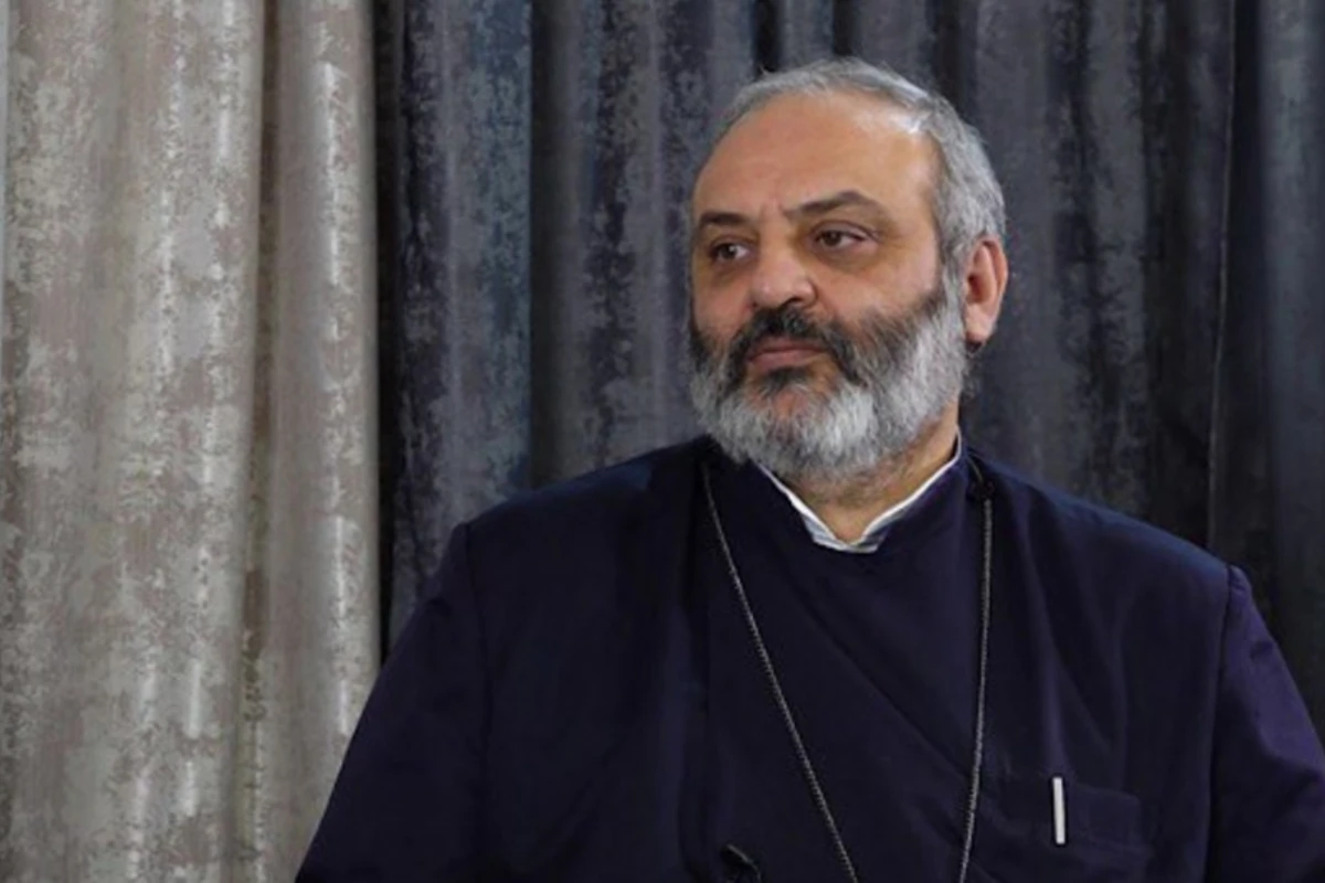 Erməni müxalifətinin lideri Paşinyana istefaya getməsi üçün bir saat vaxt verib Erməni müxalifətinin lideri Paşinyana istefaya getməsi üçün bir saat vaxt verib