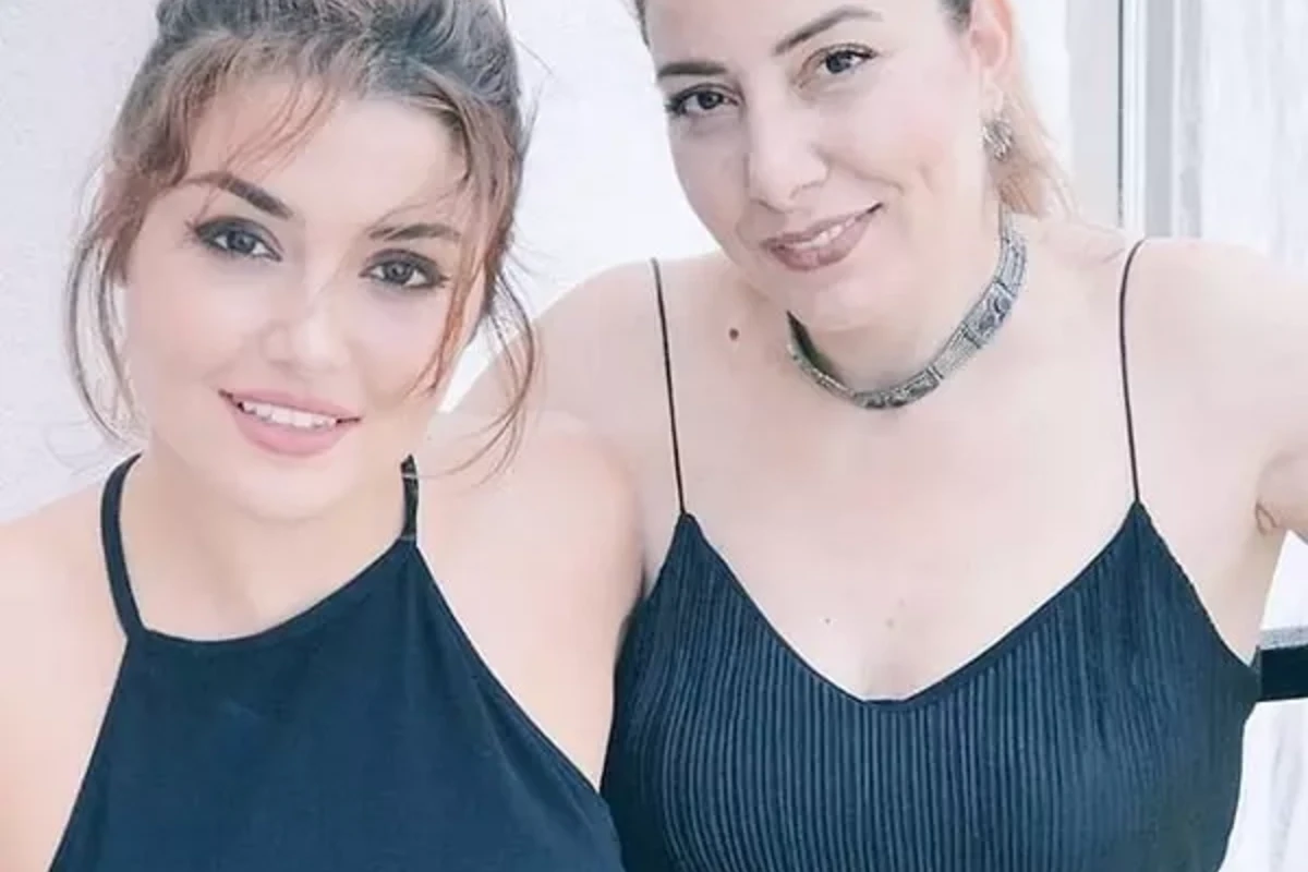 Handedən vəfat edən anası ilə bağlı DUYĞUSAL PAYLAŞIM - FOTO