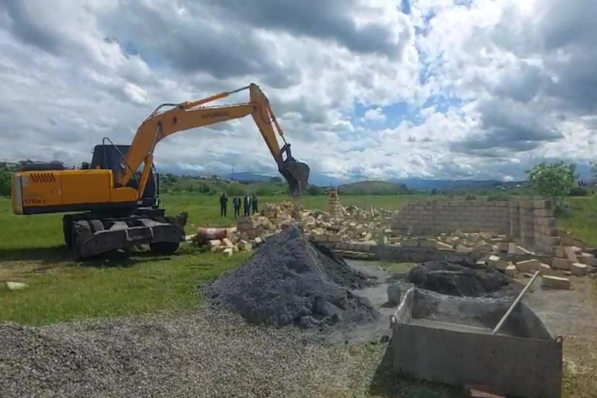 В Гейгеле пресечено незаконное строительство - ВИДЕО