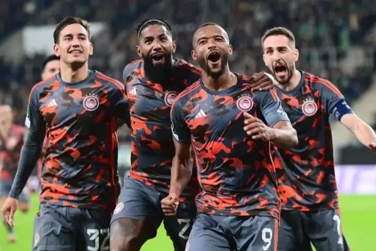Qalatasaray Olimpiakosun qolyadorunu transfer edir - FOTO