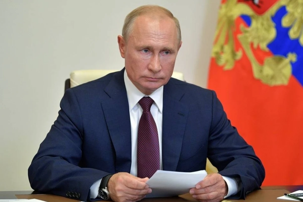 Putin Avroviziya yarışmasına alternativ müsabiqə təklif etdi Putin Avroviziya yarışmasına alternativ müsabiqə təklif etdi