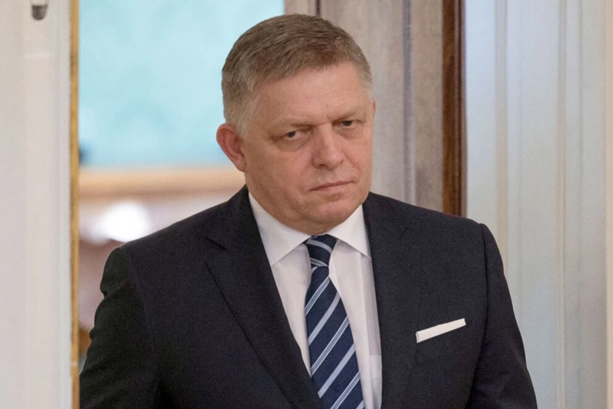СМИ: В премьера Словакии при покушении попали четыре пули