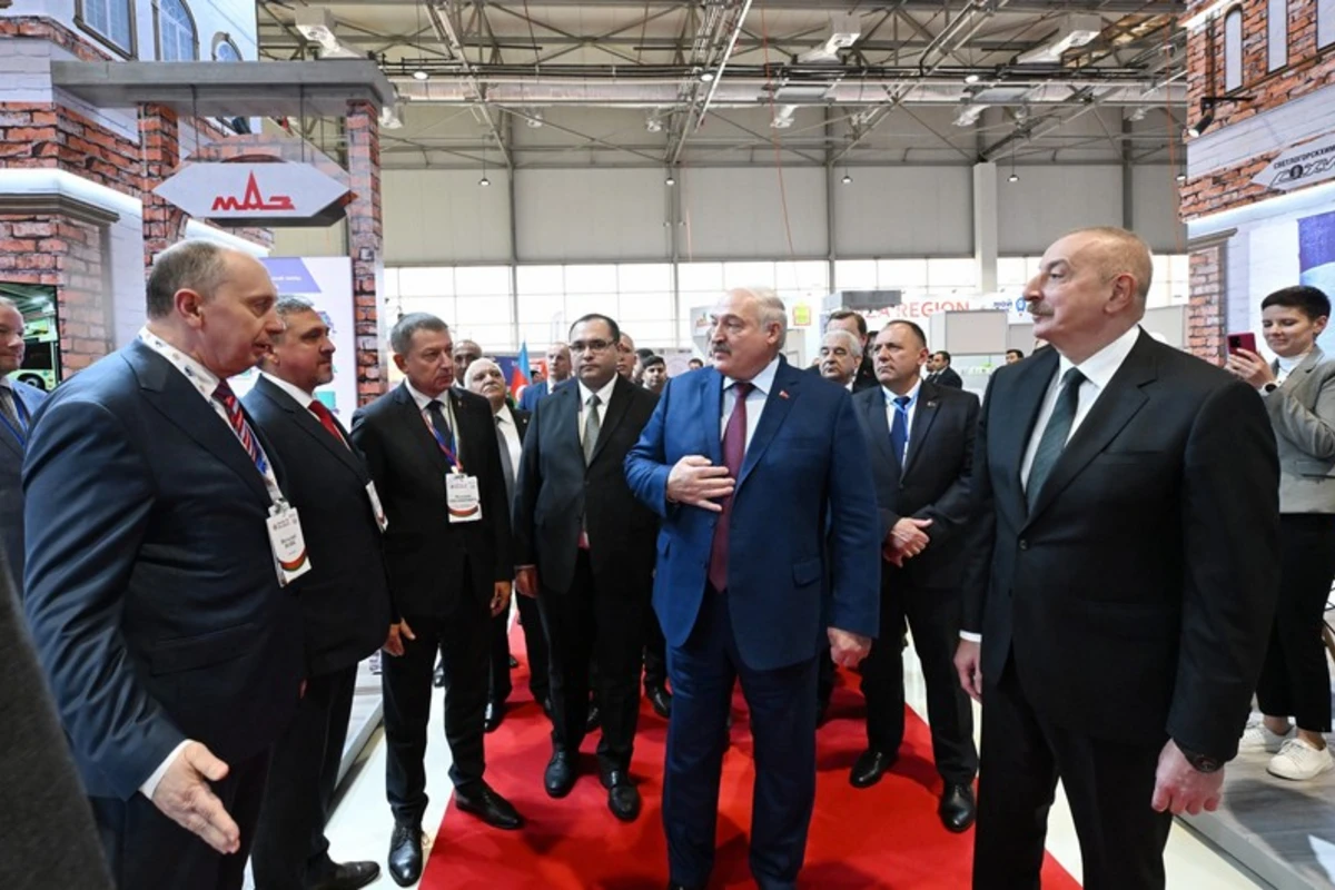 Azərbaycan və Belarus prezidentləri “Caspian Agro” və “InterFood Azerbaijan” sərgiləri ilə tanış olublar