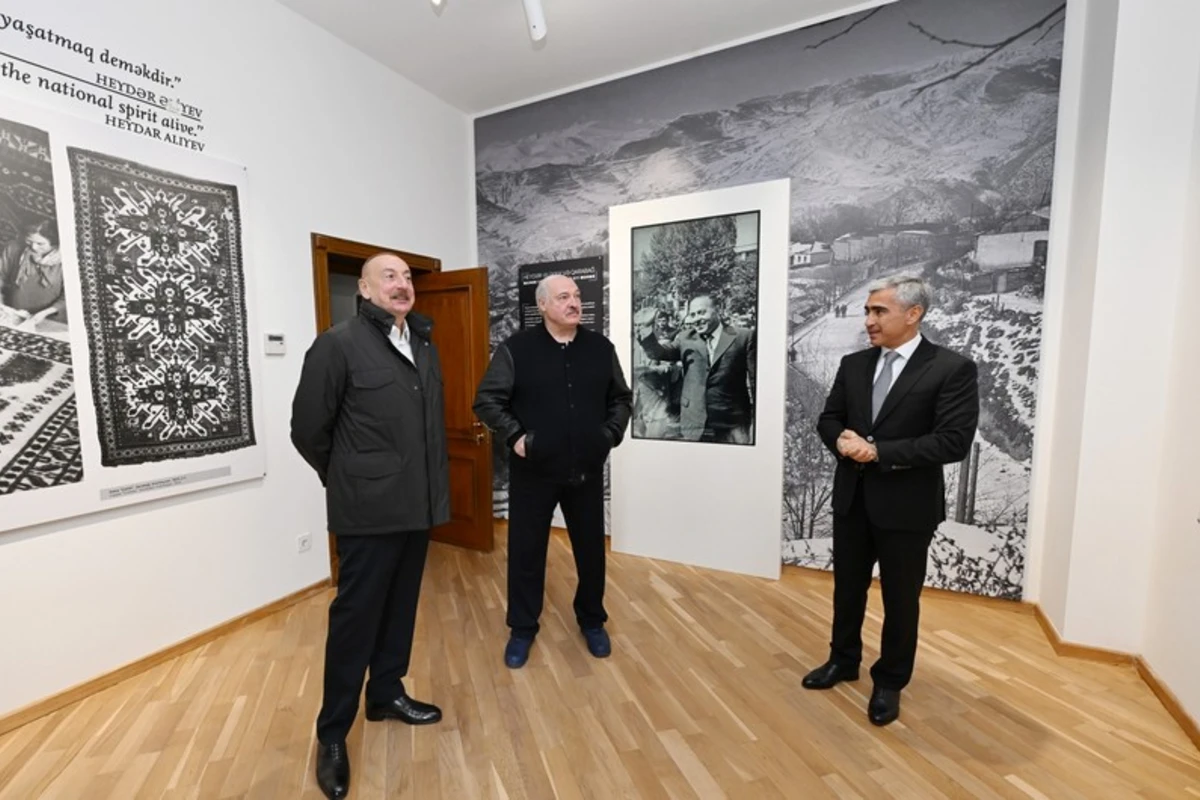 İlham Əliyev ilə Aleksandr Lukaşenko Şuşada “Heydər Əliyev və Qarabağ” sərgisinə baxıblar - FOTO - YENİLƏNİB