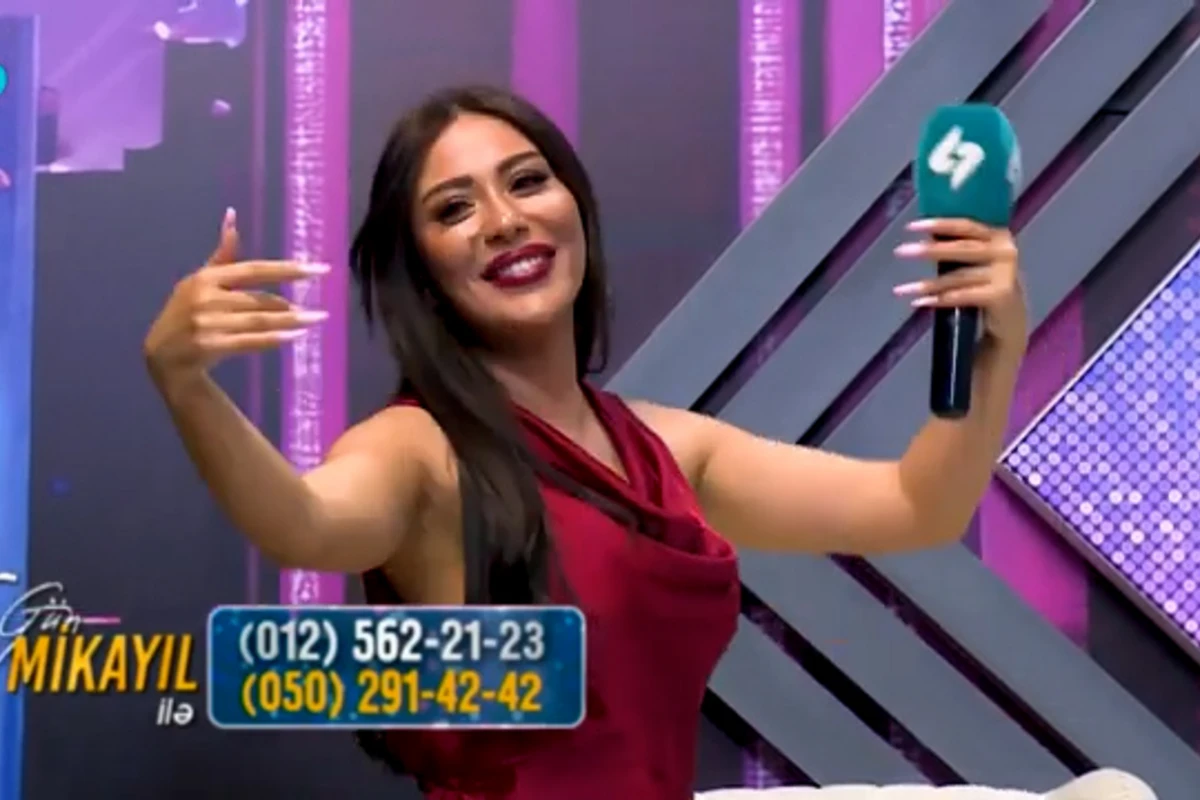 Aylıq gəliri ilə şoka salan Camillaya canlı efirdə elçi düşdülər - VİDEO Aylıq gəliri ilə şoka salan Camillaya canlı efirdə elçi düşdülər - VİDEO