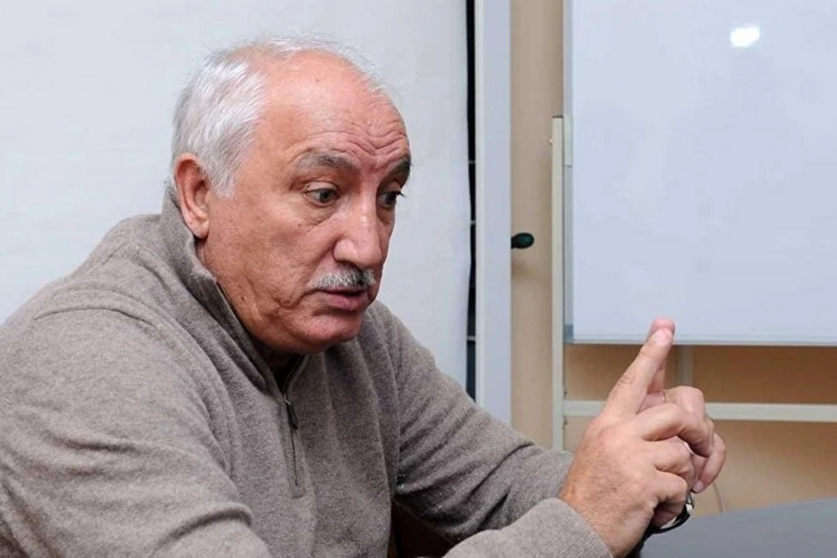 Ağasəlim Mircavadov Sumqayıtın Premyer Liqada ikincilik şansını daha yüksək qiymətləndirib