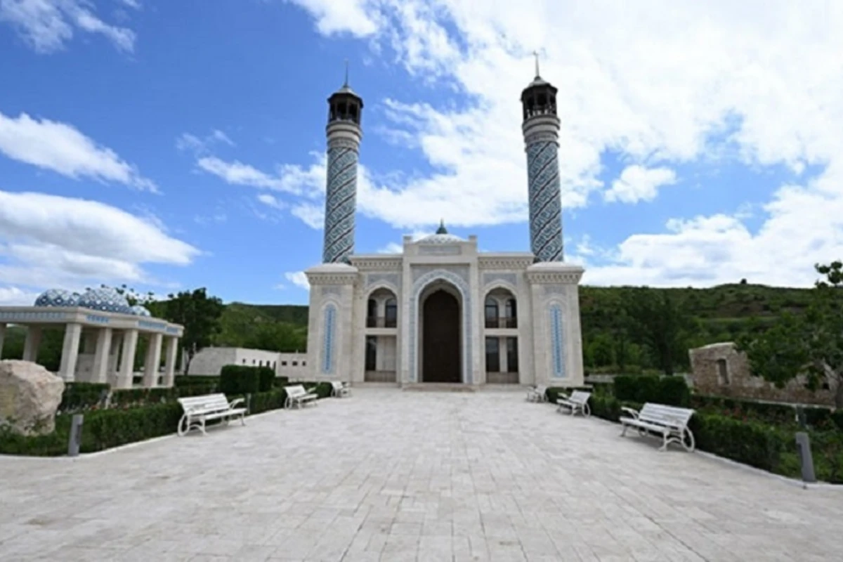 Zəngilan məscidinin əsaslı təmirdən sonrakı görüntüləri - FOTO Zəngilan məscidinin əsaslı təmirdən sonrakı görüntüləri - FOTO