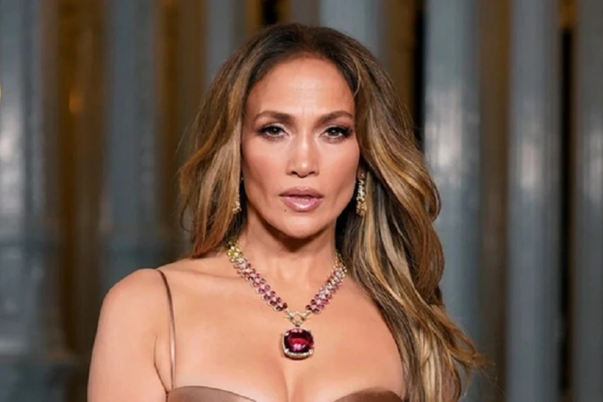 Cennifer Lopez Azərbaycanda çıxış edə bilər Cennifer Lopez Azərbaycanda çıxış edə bilər