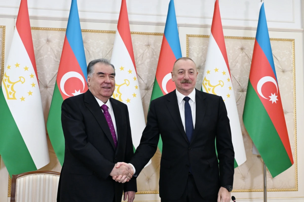 Azərbaycan və Tacikistan prezidentləri mətbuata bəyanatlarla çıxış ediblər - YENİLƏNİB - FOTO Azərbaycan və Tacikistan prezidentləri mətbuata bəyanatlarla çıxış ediblər - YENİLƏNİB - FOTO