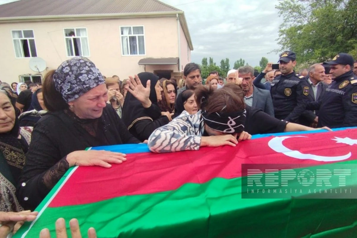 Göyçayda Birinci Qarabağ müharibəsinin şəhidi İlqar Rəhimovla vida mərasimi keçirilir - FOTO