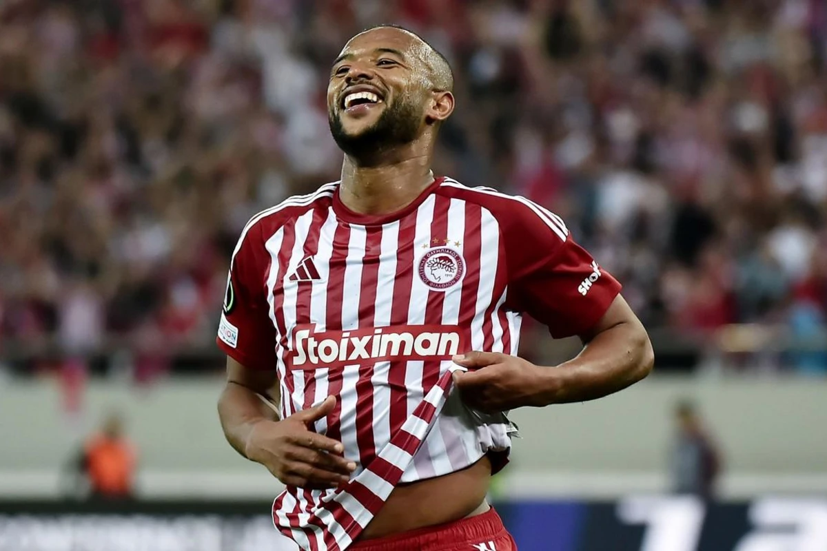 “Qalatasaray” İkardi ilə tandem oynayacaq futbolçunun transferinə hazırlaşır