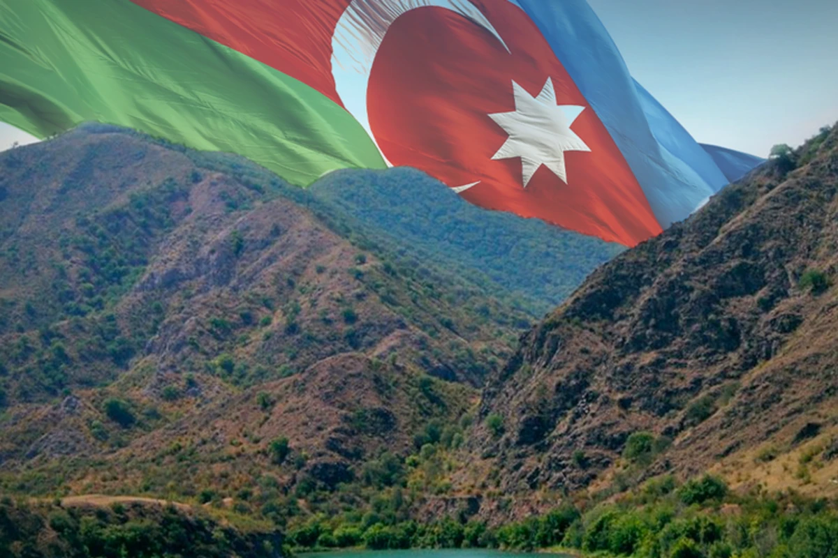 Qazaxın dörd kəndinin azad edilməsi Prezidentə məruzə edilib, bayrağımız ucaldılıb - YENİLƏNİB - VİDEO Qazaxın dörd kəndinin azad edilməsi Prezidentə məruzə edilib, bayrağımız ucaldılıb - YENİLƏNİB - VİDEO