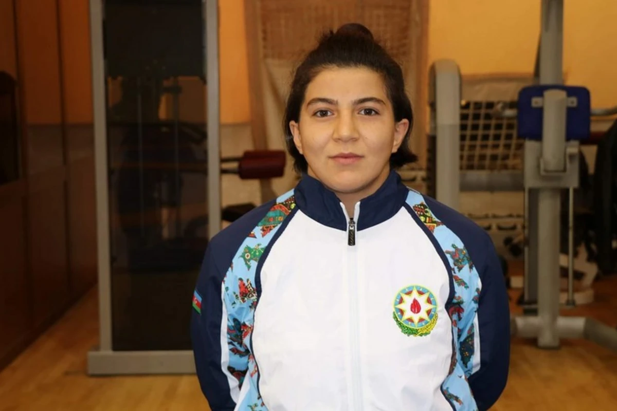 Azərbaycanın qadın güləşçisi Avropa çempionatının gümüş medalını qazanıb