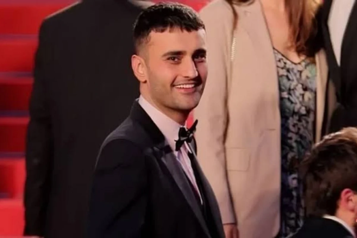 Tənqid edildi: CZN Burakın Kann Film Festivalında nə işi var? - FOTO