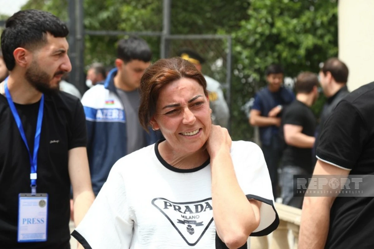 Azad olunan məhbusun anası: Hələ də inana bilmirəm - FOTO