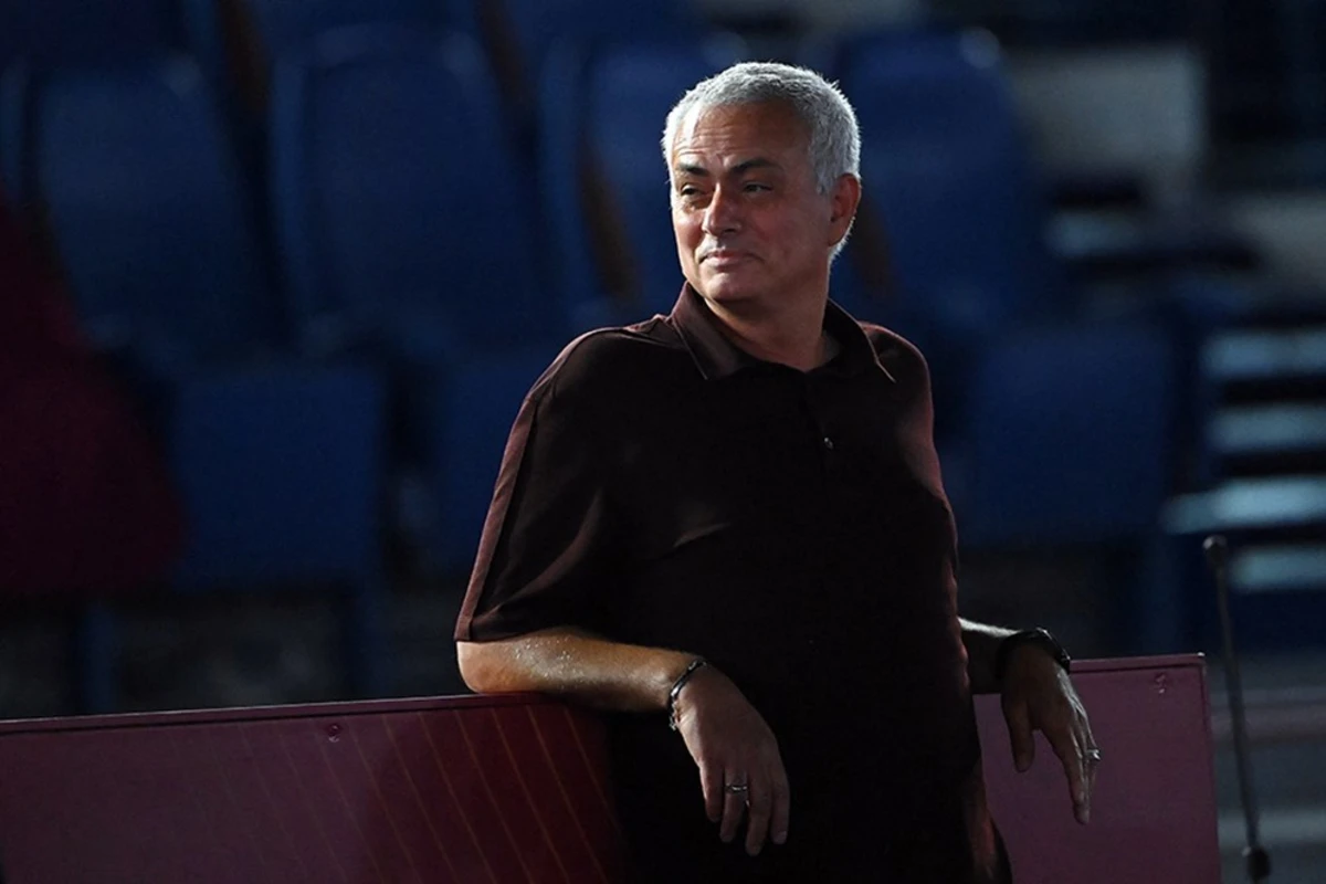 Ərəblərdən Mourinyoya fantastik təklif Ərəblərdən Mourinyoya fantastik təklif