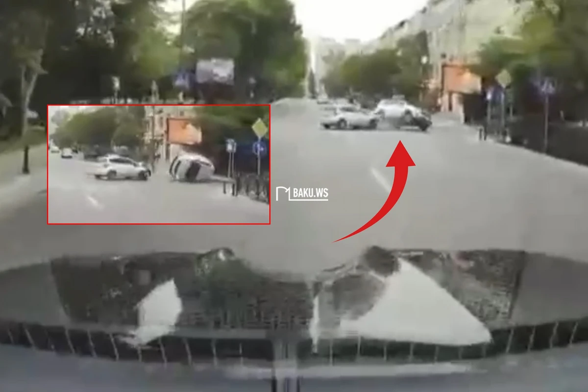 Bakıda “KİA”nın aşdığı dəhşətli qəzanın ANBAAN VİDEOSU