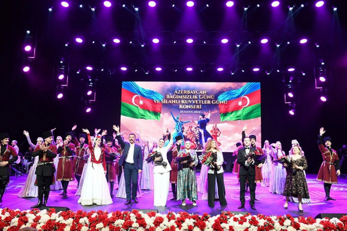 Müstəqillik Günü münasibətilə Azərbaycan Ordusunda silsilə tədbirlər keçirilib - VİDEO Müstəqillik Günü münasibətilə Azərbaycan Ordusunda silsilə tədbirlər keçirilib - VİDEO