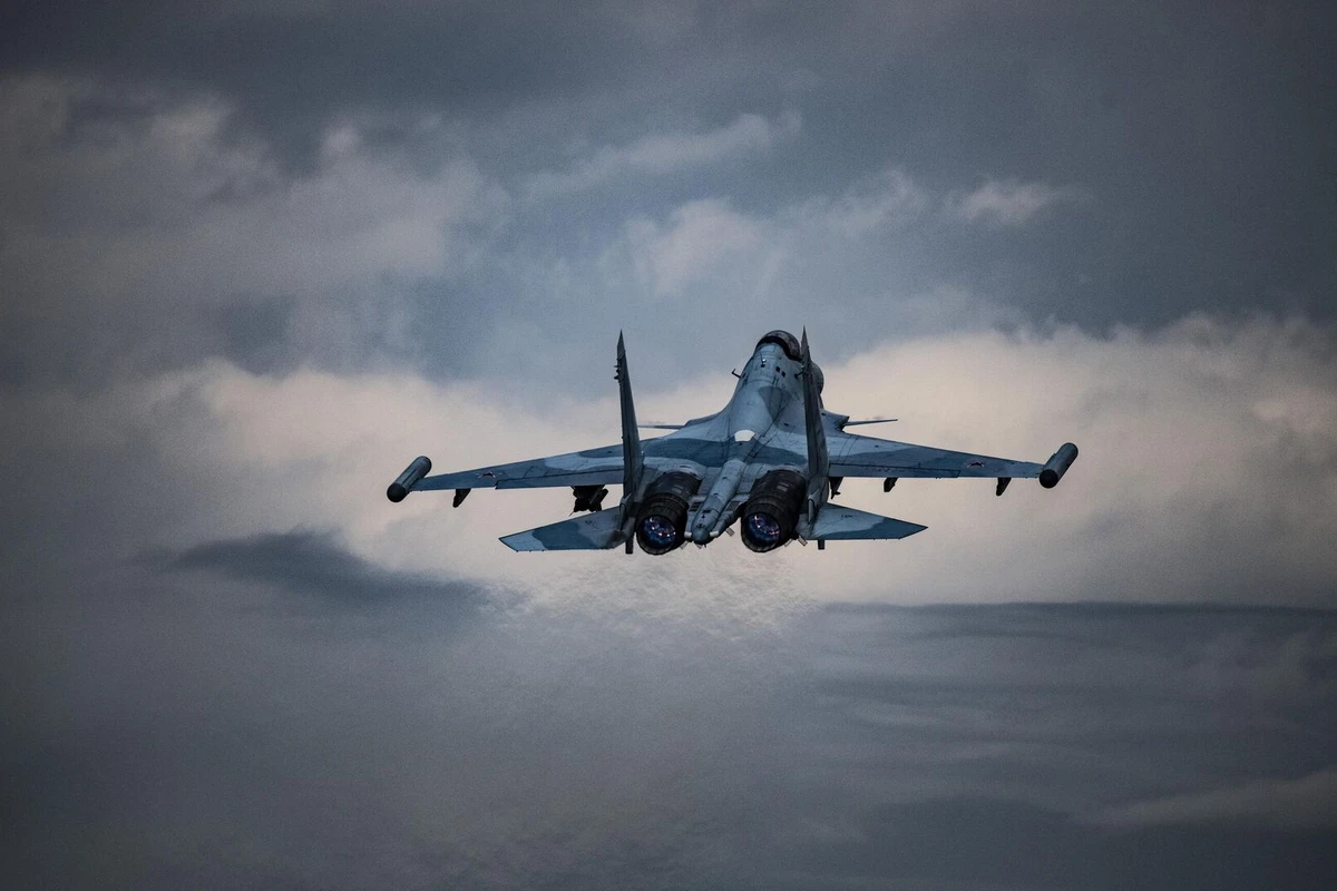 Rusiya Ukraynaya məxsus Su-27 təyyarəsini vurub