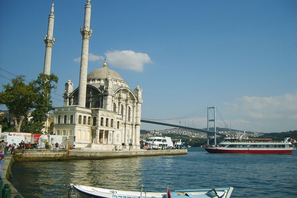 Bosfor boğazında hərəkət bərpa olundu - YENİLƏNİB
