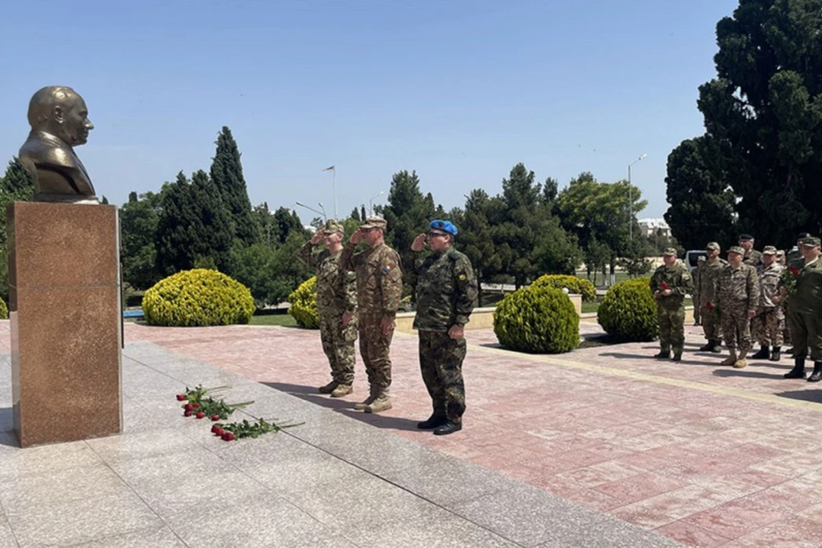 Hərbi attaşelərin N hərbi hissəsinə tanışlıq səfəri təşkil olunub