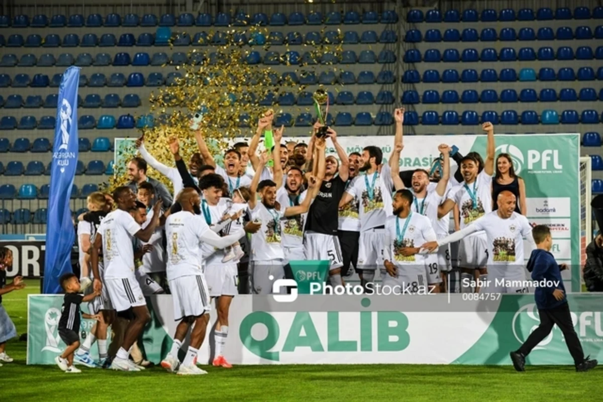 “Qarabağ”a kubok təqdim olunub - FOTO/VİDEO