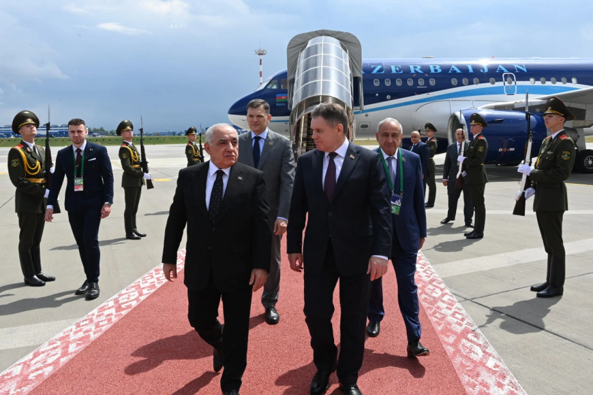 Али Асадов отправился с рабочим визитом в Минск
