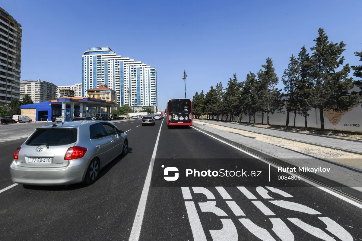 Bakının 8 Noyabr prospektinə avtobus zolaqları çəkildi - FOTO