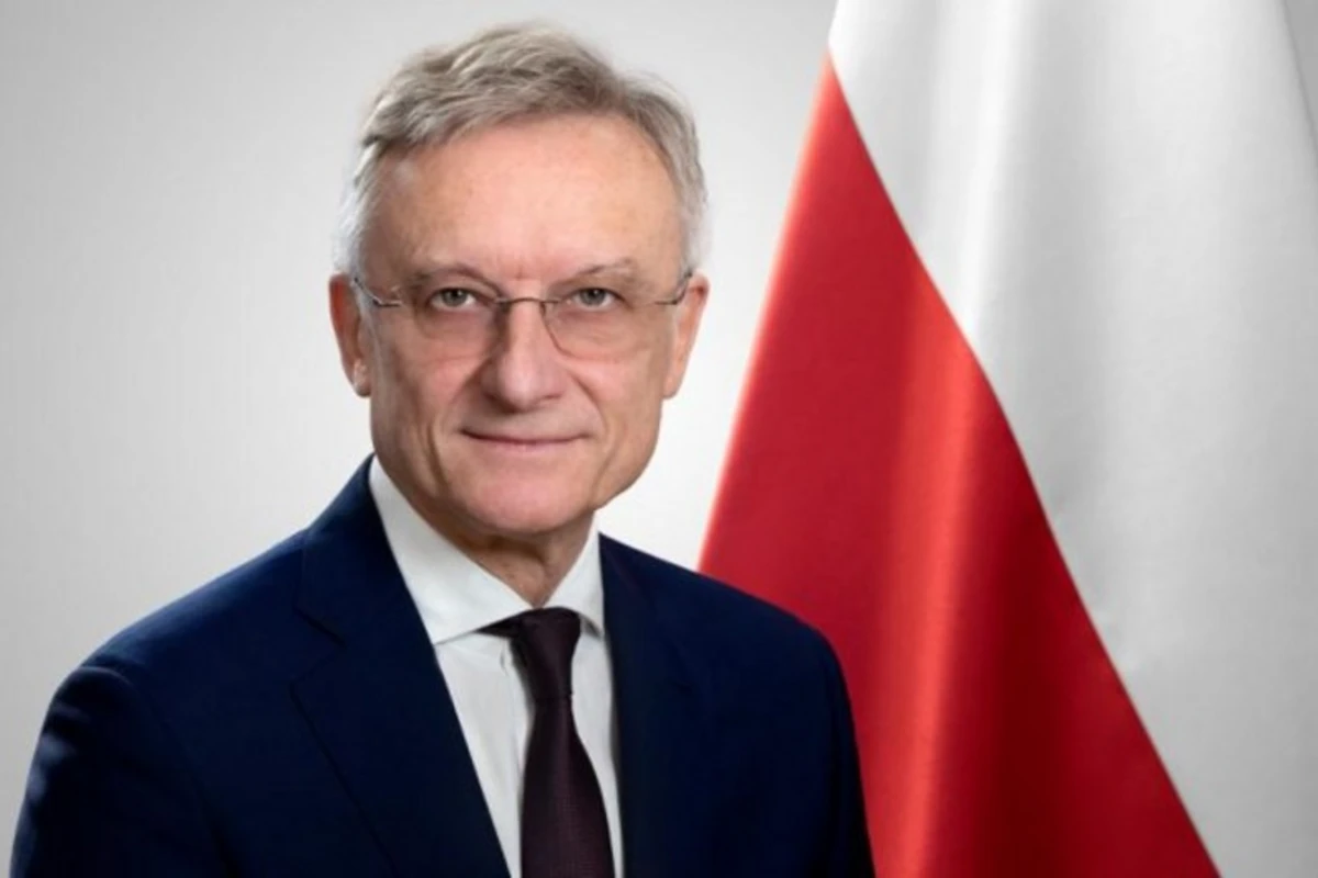 Замглавы МИД Польши прибыл в Баку