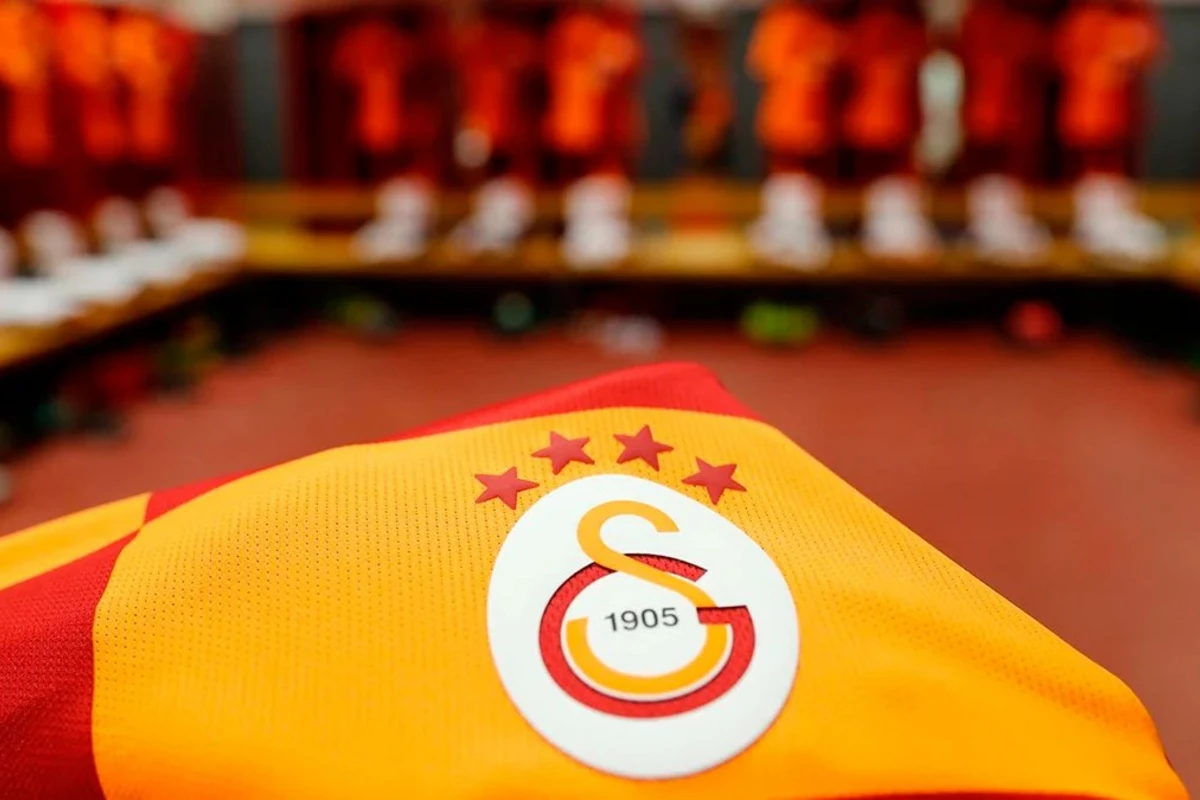 Qalatasaraydan transfer bombası
