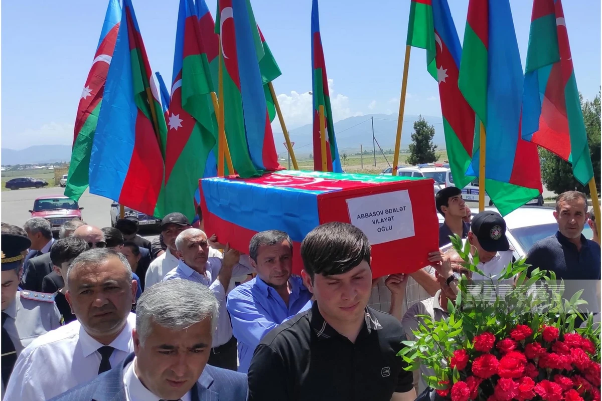Gəncədə Birinci Qarabağ müharibəsinin şəhidi Ədalət Abbasov dəfn edilib - FOTO