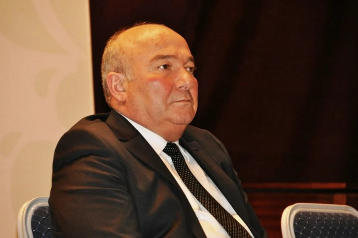 İlham Əliyev icra başçısını vəzifəsindən azad etdi
