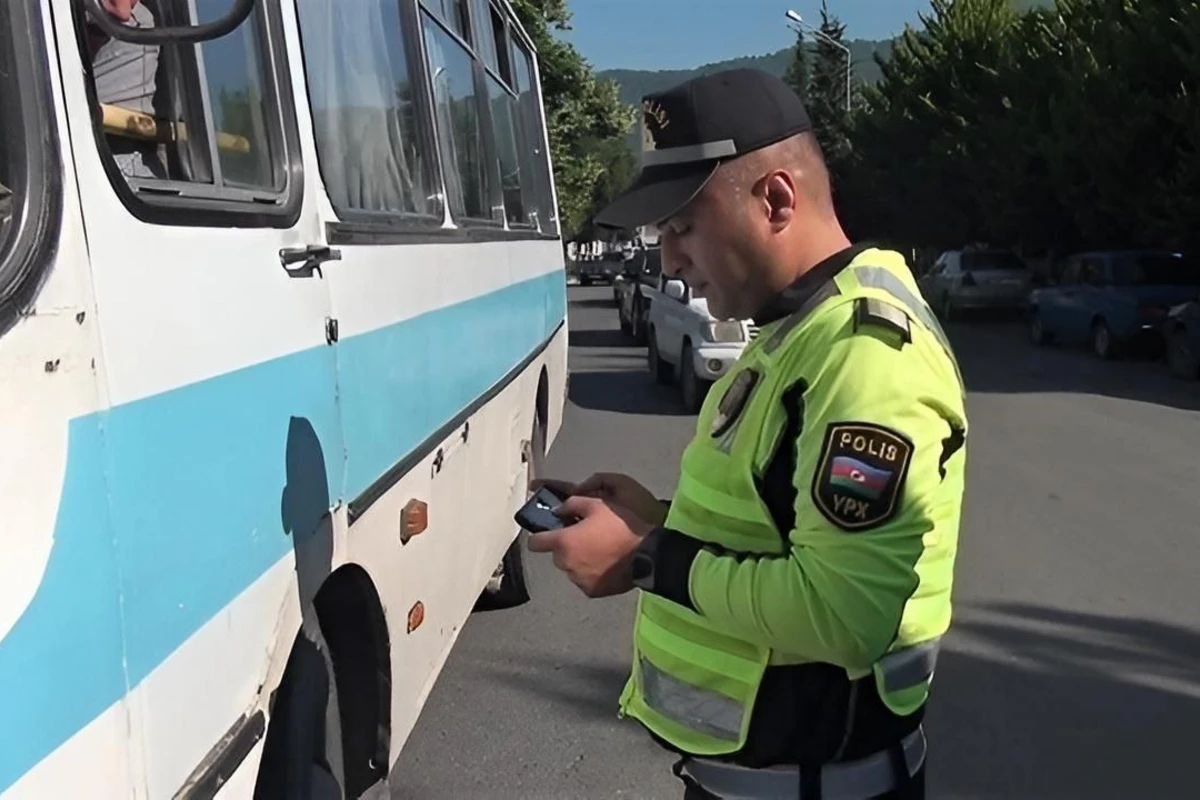 Рейд на дорогах: полиция оштрафовала десятки водителей автобусов - ФОТО/ВИДЕО