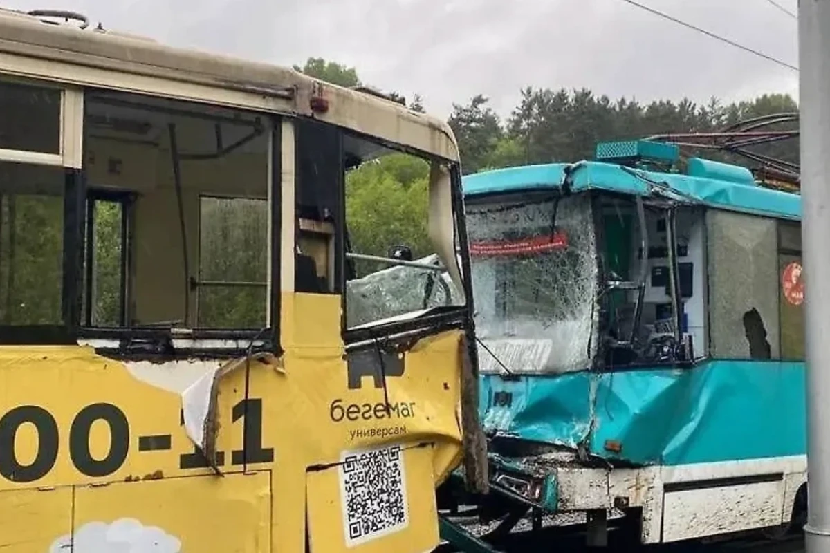 Rusiyada iki tramvayın toqquşmasında yaralananların sayı 140-ı ötdü