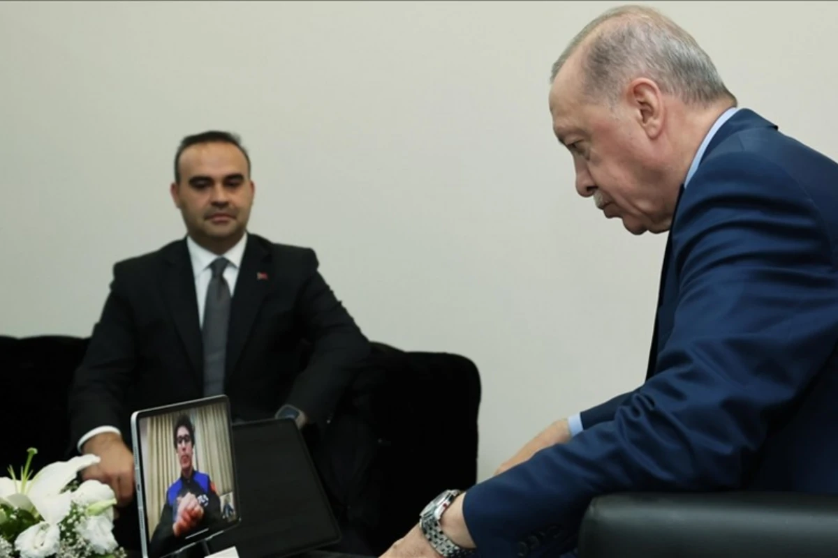 Ərdoğan: Türkiyə və Azərbaycan bayraqları kosmosda iki qardaşı təmsil edəcək - VİDEO Ərdoğan: Türkiyə və Azərbaycan bayraqları kosmosda iki qardaşı təmsil edəcək - VİDEO