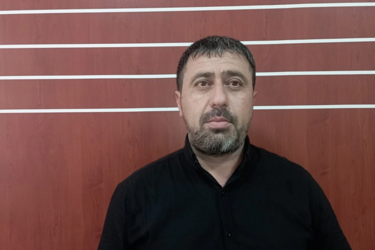Hacıqabulda 15 vətəndaşın 60 min manatını mənimsəyən şəxs saxlanılıb Hacıqabulda 15 vətəndaşın 60 min manatını mənimsəyən şəxs saxlanılıb