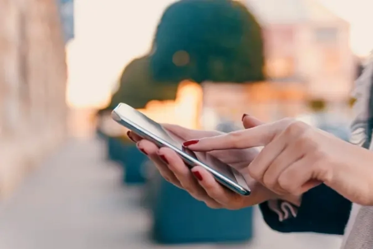 Azərbaycanda XƏBƏRDARLIQ - Yaxın günlərdə mobil telefonla... Azərbaycanda XƏBƏRDARLIQ - Yaxın günlərdə mobil telefonla...