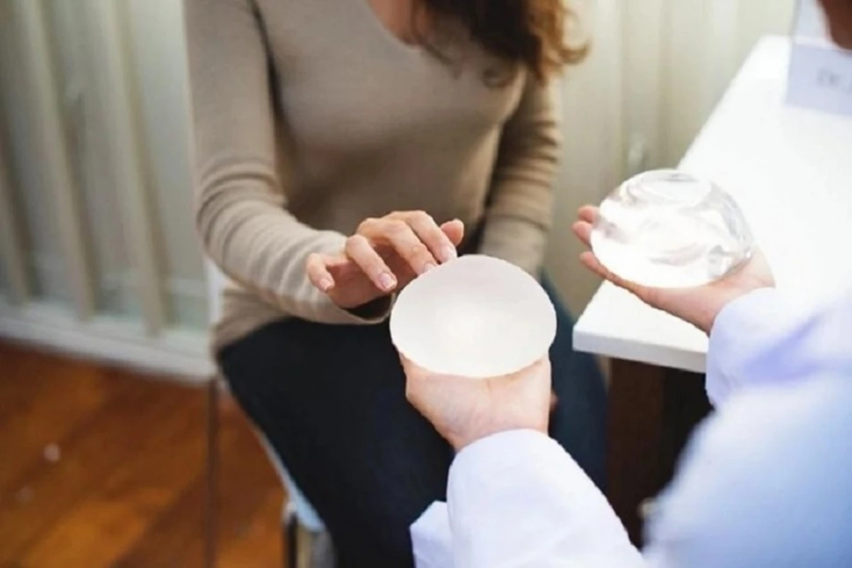 Bakıda məşhur klinikada çalışan həkim sinə əməliyyatı etdiyi qadınla münasibətdə oldu - TƏFƏRRÜAT