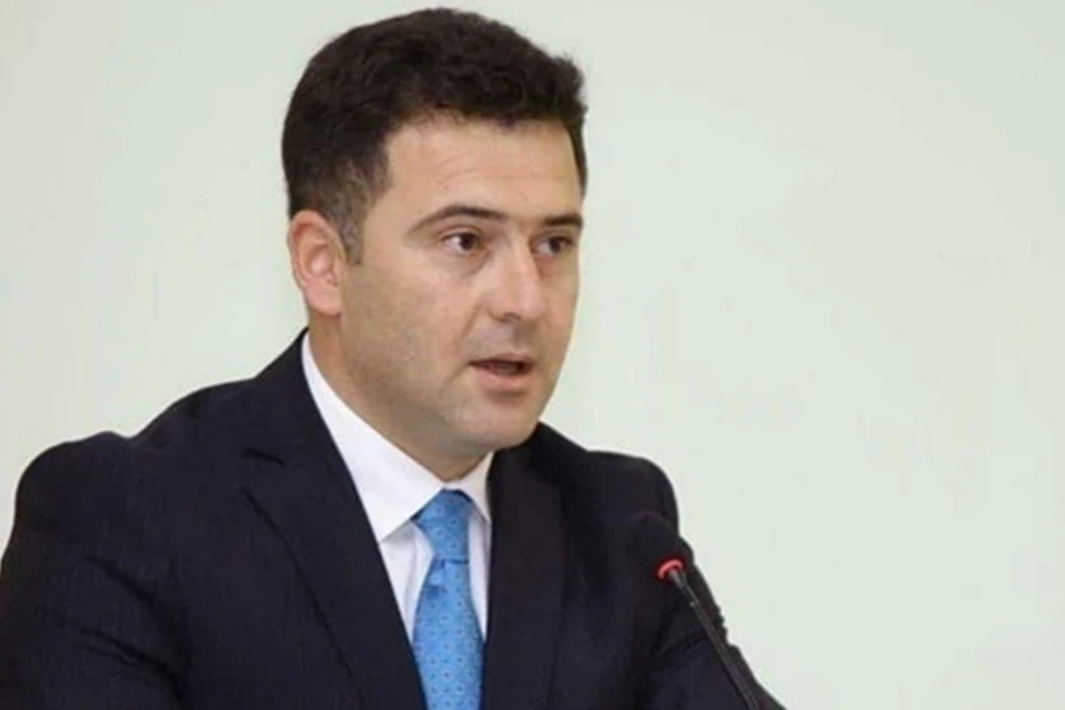 Rüfət Hacıyev vəzifəli şəxsə rüşvət almağa vasitəçilik etməkdə ittiham olunur