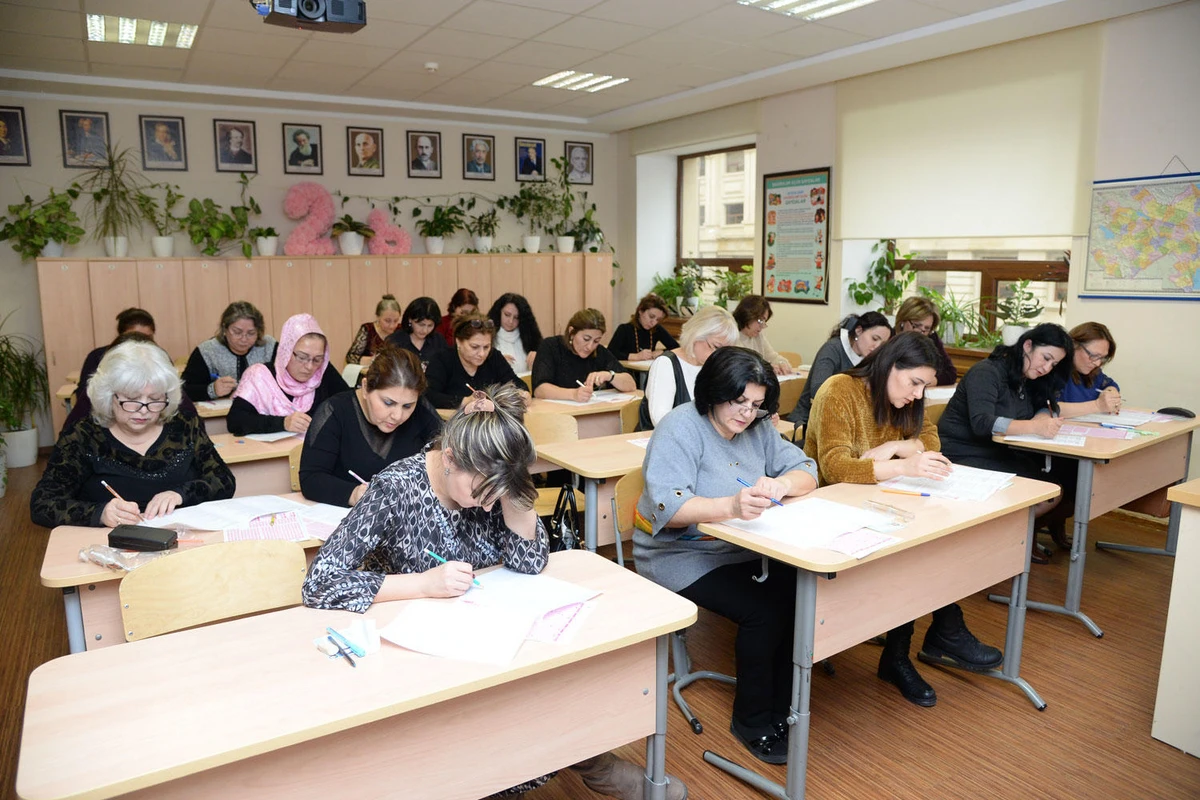 İbtidai sinif müəllimləri üçün təkrar sertifikatlaşdırma imtahanındakı ixtisas sualları açıqlanıb İbtidai sinif müəllimləri üçün təkrar sertifikatlaşdırma imtahanındakı ixtisas sualları açıqlanıb