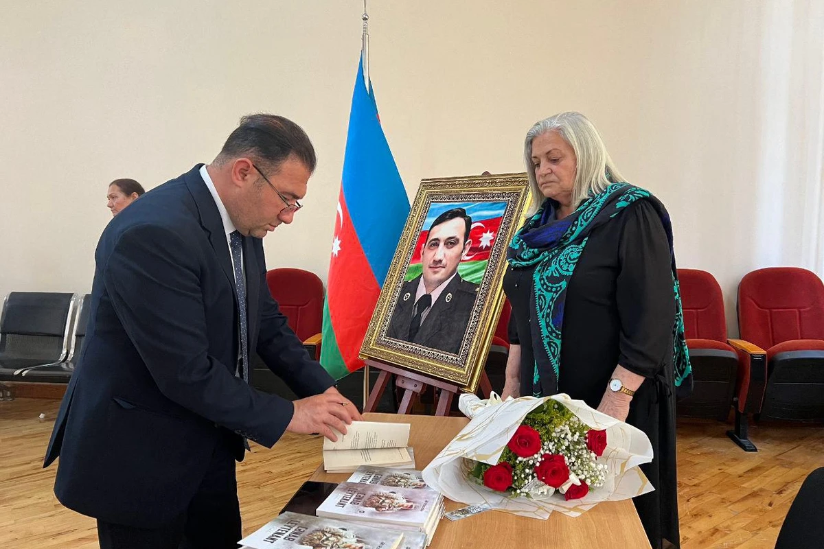 M.F.Axundov adına Kitabxanada daha bir şəhid anılıb - FOTO M.F.Axundov adına Kitabxanada daha bir şəhid anılıb - FOTO