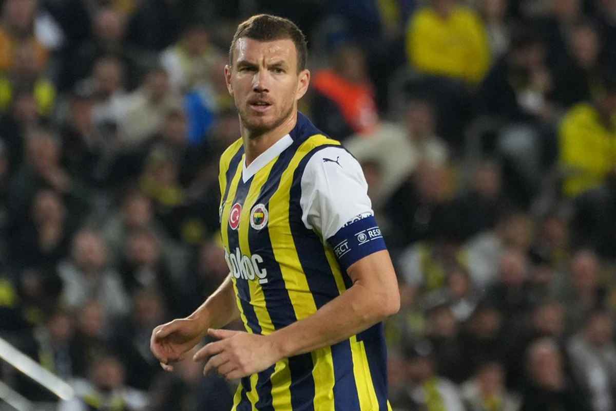 Edin Dzekoya Səudiyyə Ərəbistanından fantastik TƏKLİF