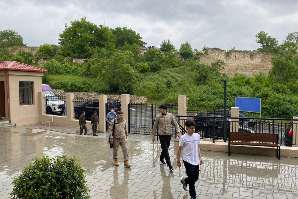 Şuşaya köçürülən sakinlərə açarlar təqdim edilib - FOTO - YENİLƏNİB 2