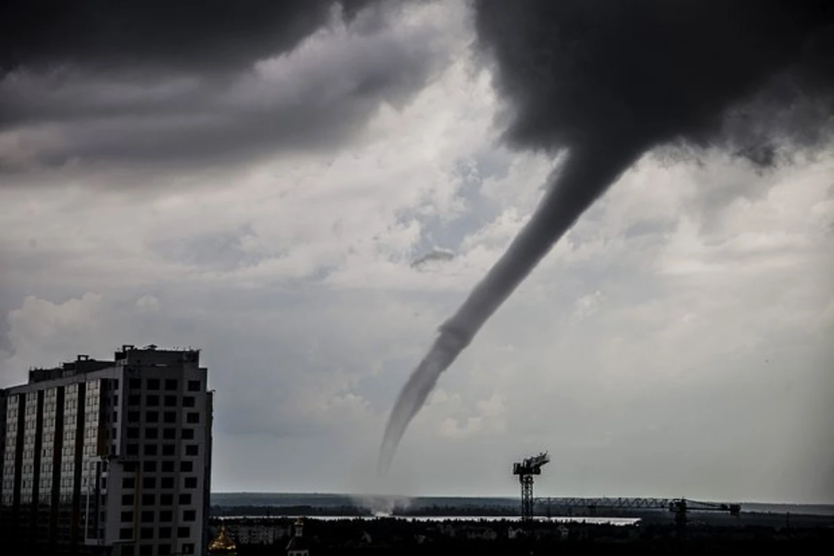 Alimlərdən Rusiyada tornado ilə bağlı XƏBƏRDARLIQ Alimlərdən Rusiyada tornado ilə bağlı XƏBƏRDARLIQ