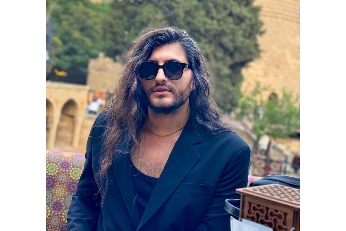 “Best Model of Azerbaijan”ın direktoru Elxan Paşayev: Hazırda moda sahəsində özümə rəqib görmürəm - VİDEO “Best Model of Azerbaijan”ın direktoru Elxan Paşayev: Hazırda moda sahəsində özümə rəqib görmürəm - VİDEO